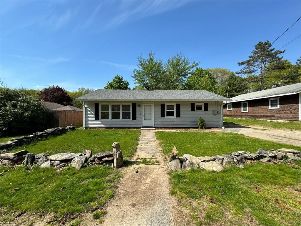 Foster, RI 02825,4 Abbey Ln