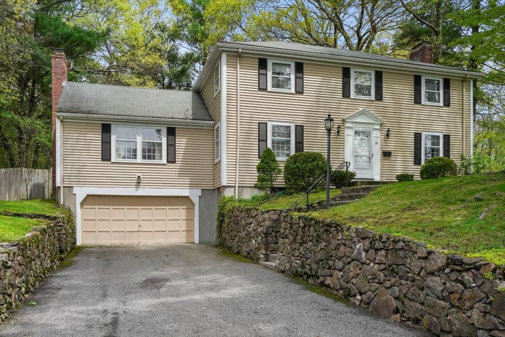 Wellesley, MA 02482,26 Pembroke Rd