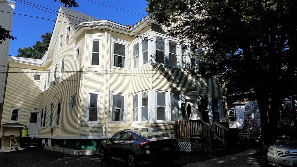 Haverhill, MA 01832,17 Ford Street #2