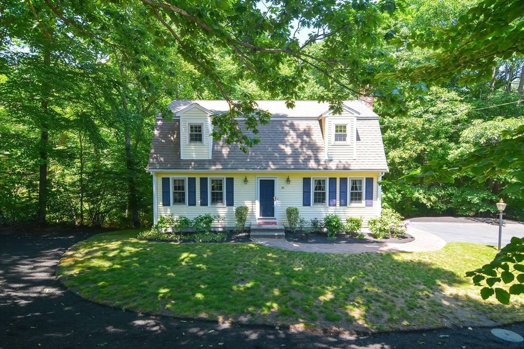 Wrentham, MA 02093,70 Metacomet St