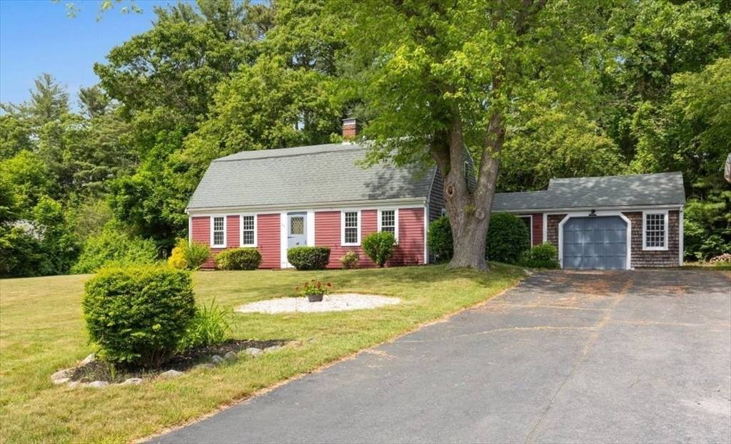 Duxbury, MA 02332,95 Wadsworth