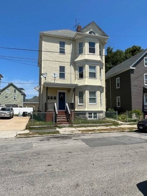 New Bedford, MA 02740,13 Willow St