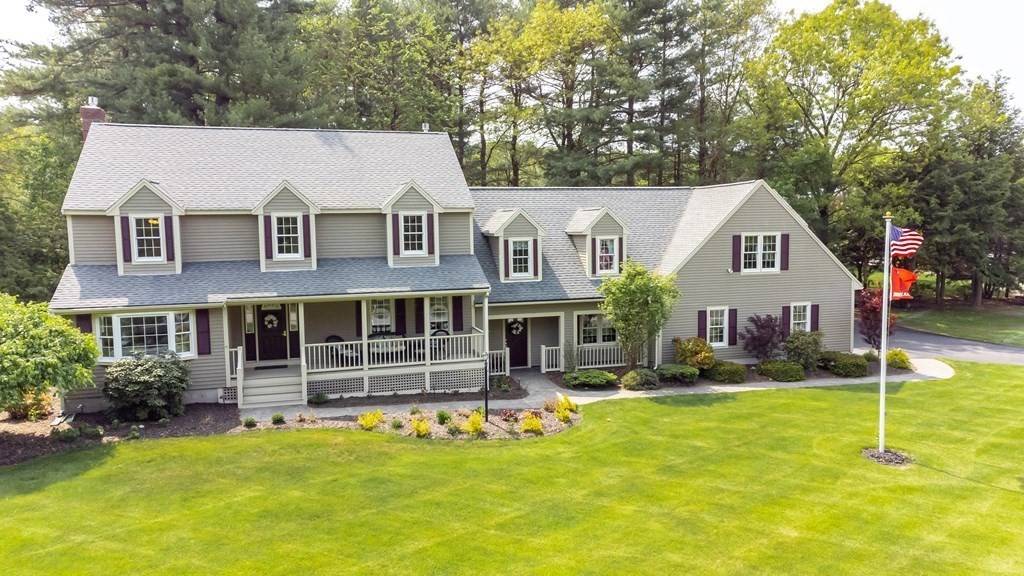 Dunstable, MA 01827,2 Dogwood Ln