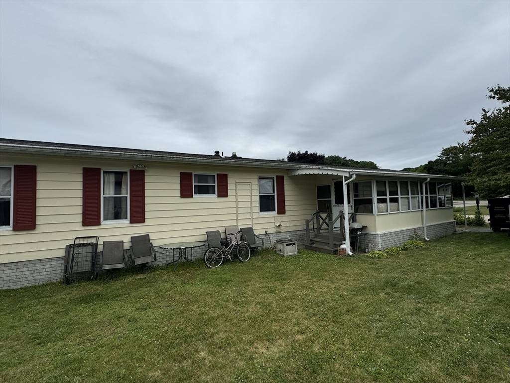 Plainville, MA 02762,1 Shady Lane