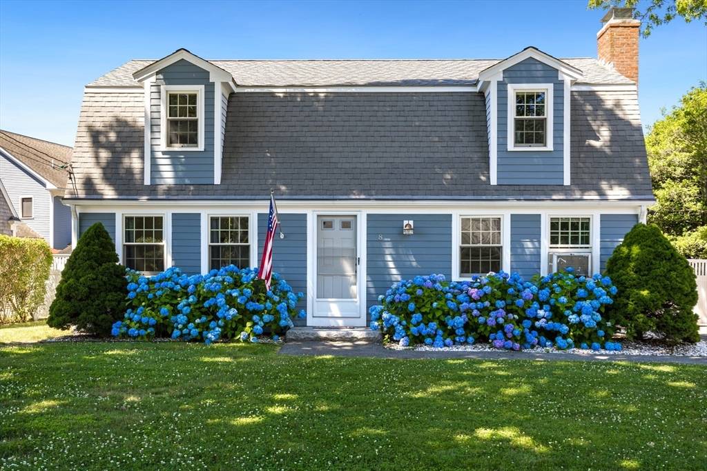 Falmouth, MA 02540,8 Eldona Ave