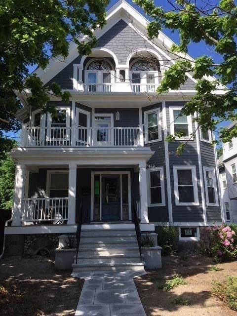 Brookline, MA 02446,37 Bartlett Crescent #1