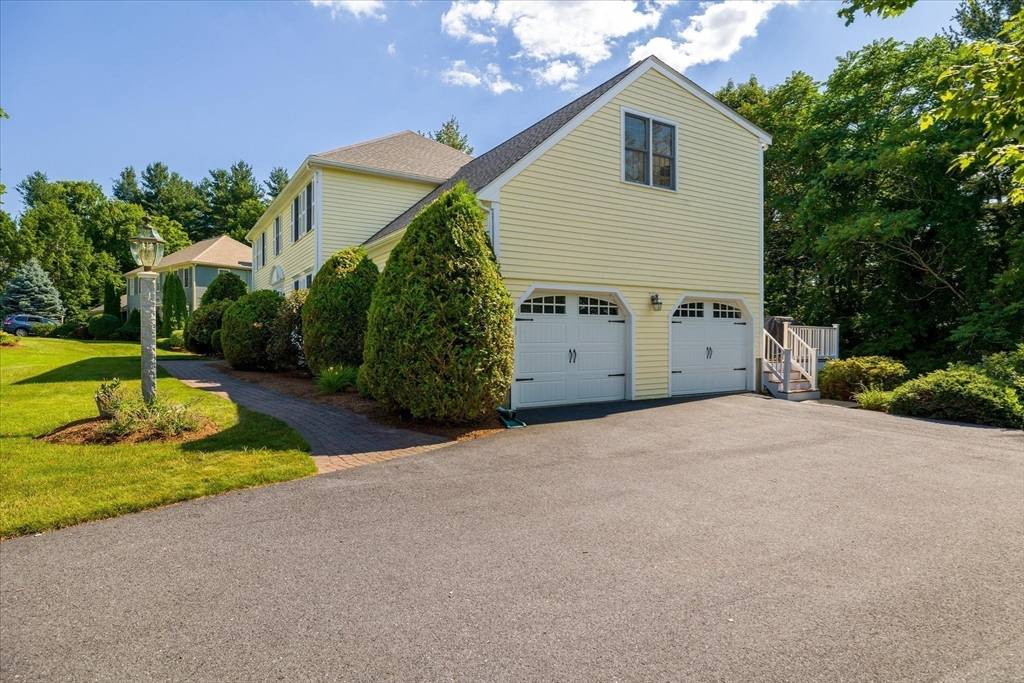 Shrewsbury, MA 01545,77 Lamplighter Drive