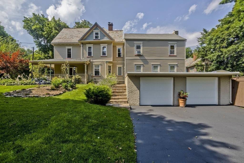 Holyoke, MA 01040,1164 Northampton St