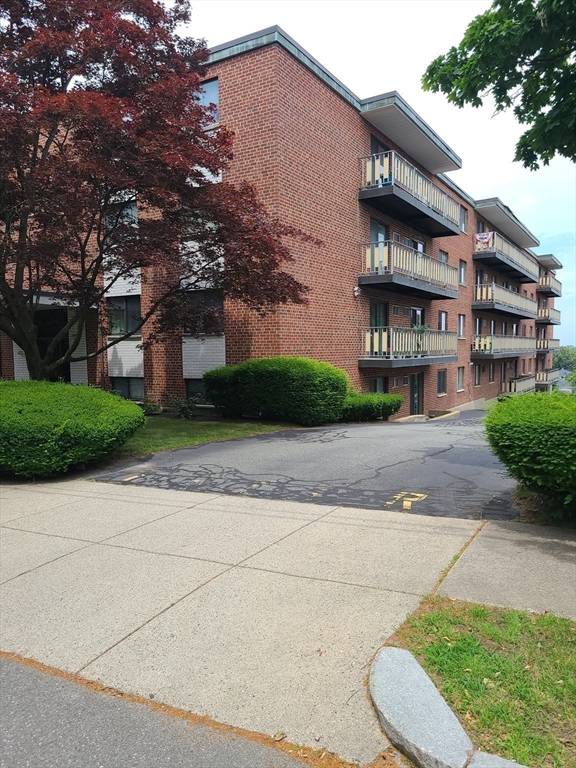 Quincy, MA 02170,100 Grand View Ave #1C