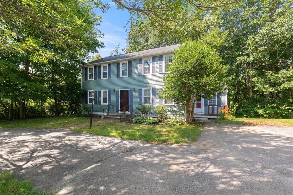 Scituate, MA 02068,87 Country Way