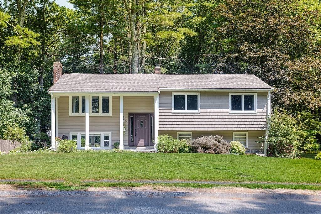 Holliston, MA 01746,55 Dunster Rd