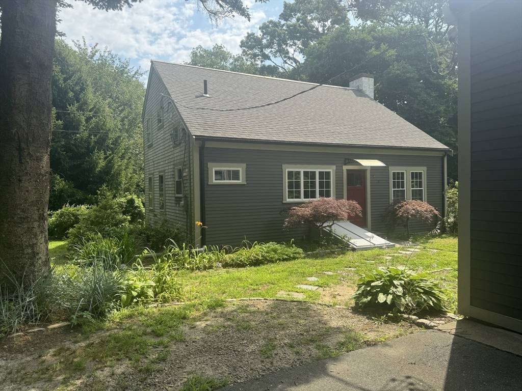 Dartmouth, MA 02748,1 Stoneledge Rd