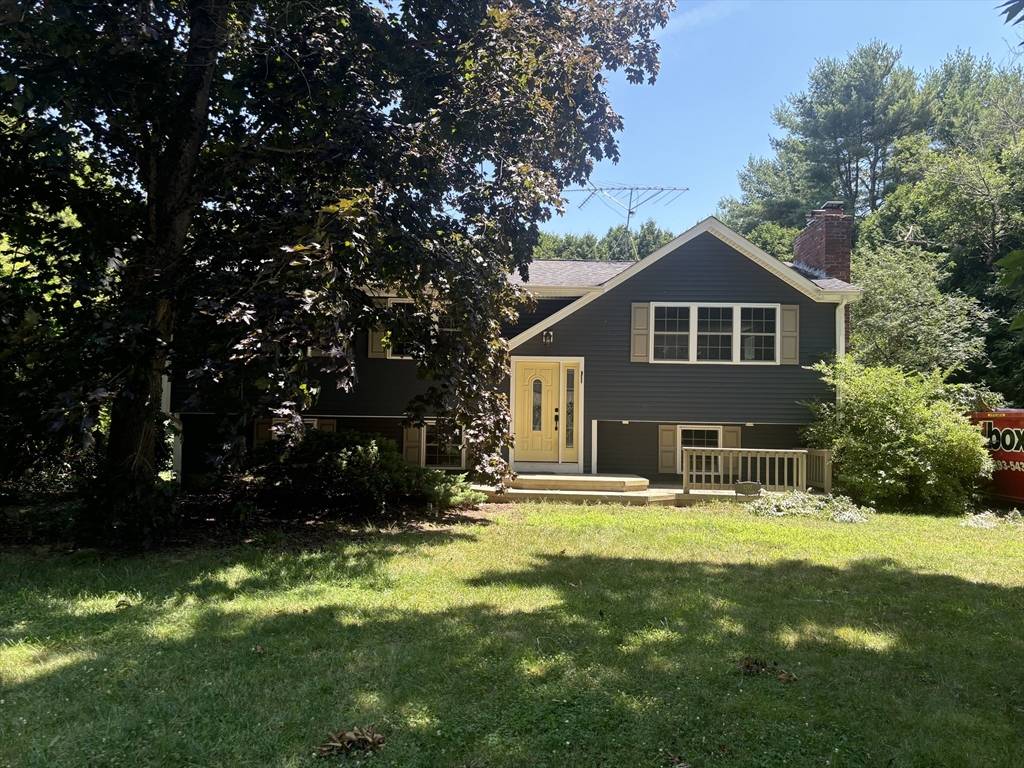 Dighton, MA 02764,1297 Susan Road