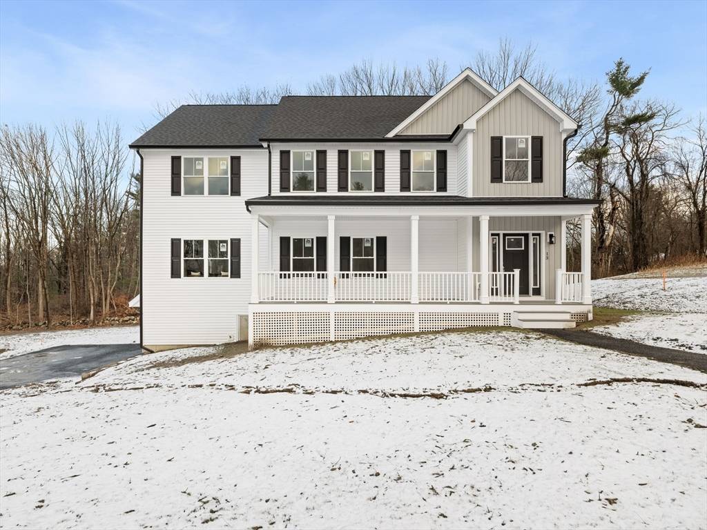 Plaistow, NH 03865,13 Horizon Way