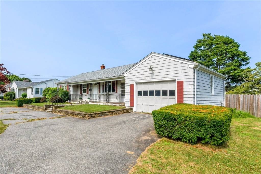 Swansea, MA 02777,63 Maple Ave