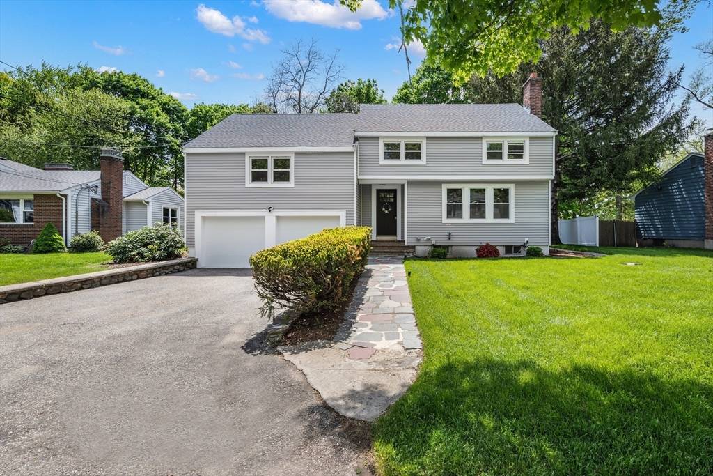 Arlington, MA 02476,102 Hathaway Cir