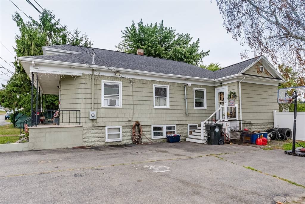 Swansea, MA 02777,61 Jaffrey Street