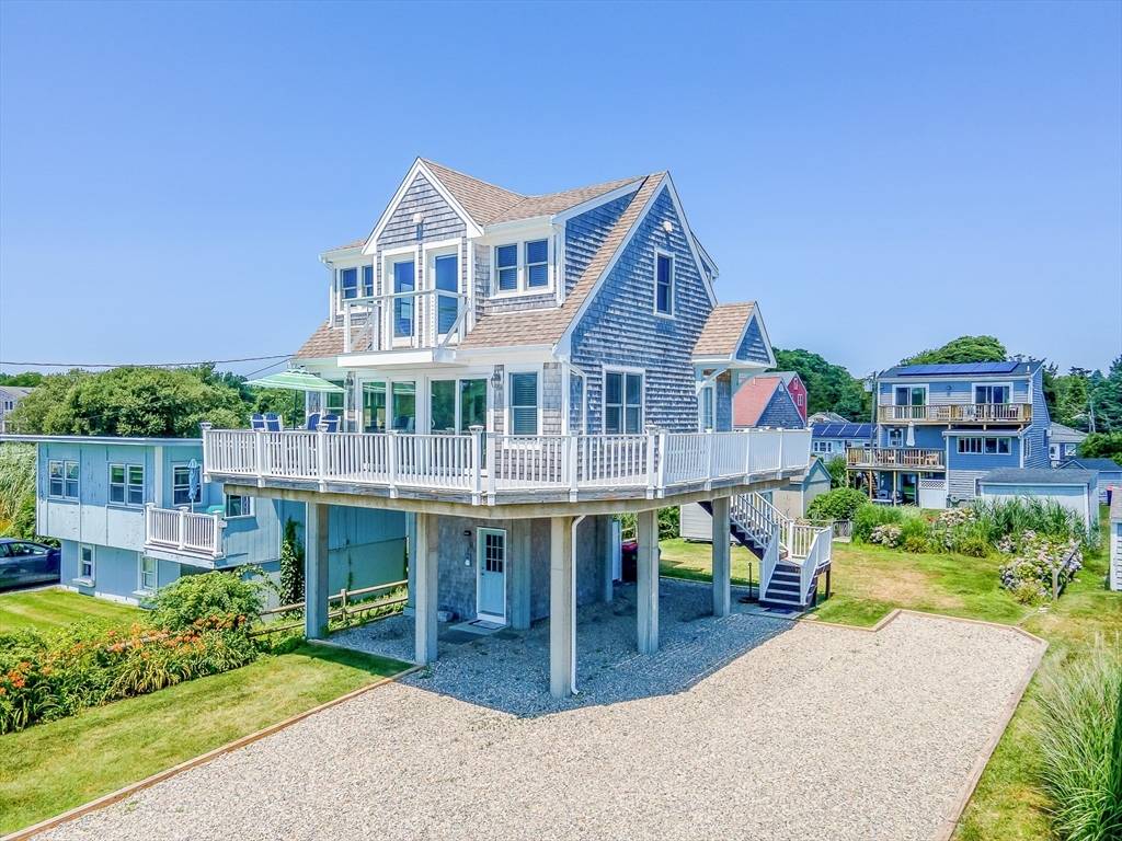 Mattapoisett, MA 02739,11 Shore Dr