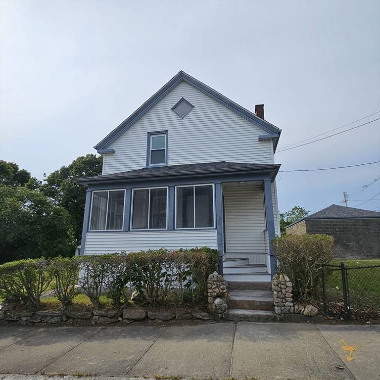 New Bedford, MA 02744,65 Woodlawn St