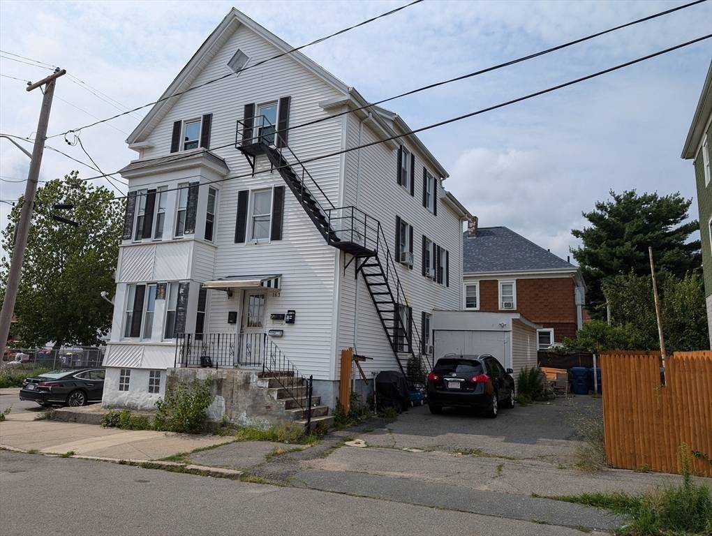 New Bedford, MA 02746,163 Holly St