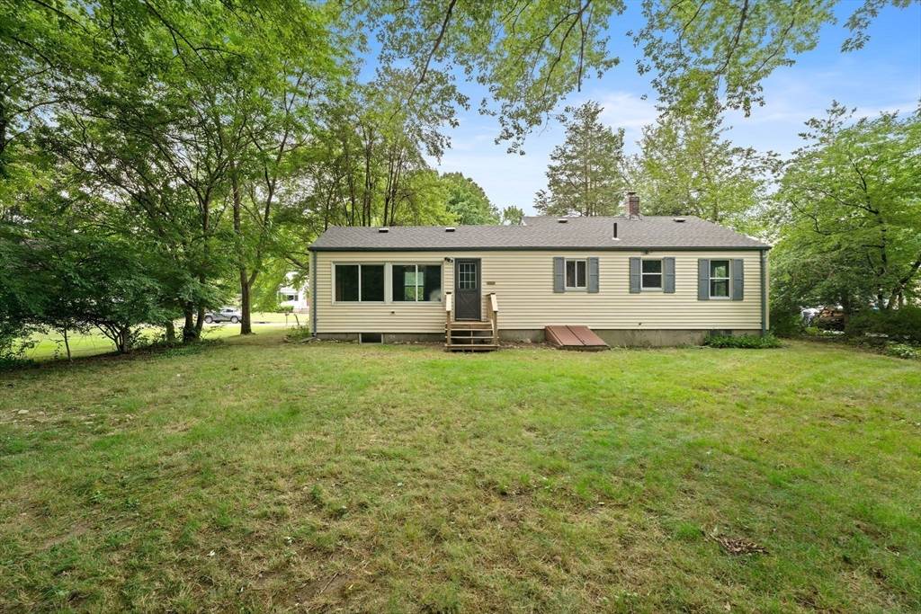 Norton, MA 02766,8 Stephen St