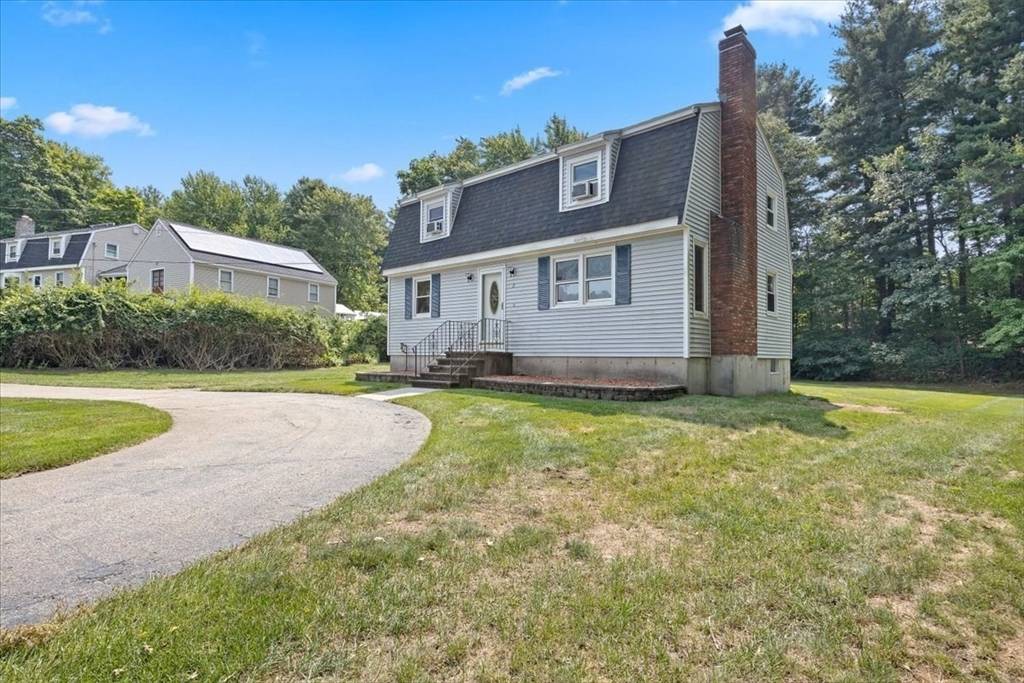 Chelmsford, MA 01863,2 Lemire Ct