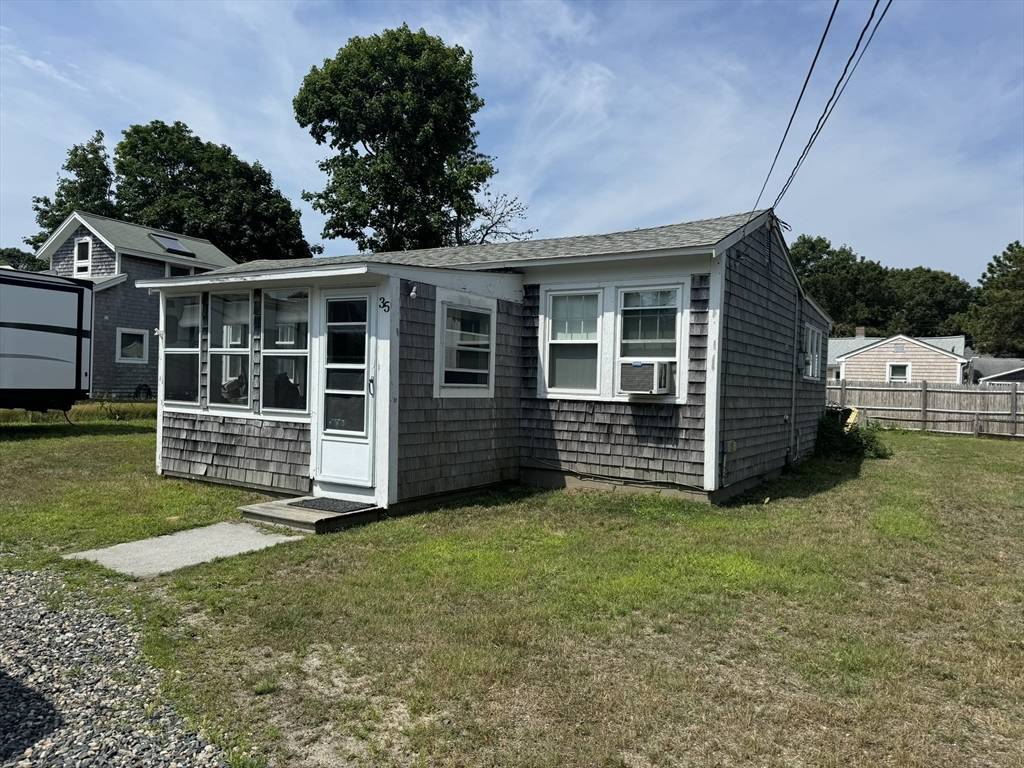 Dennis, MA 02670,35 Park Dr