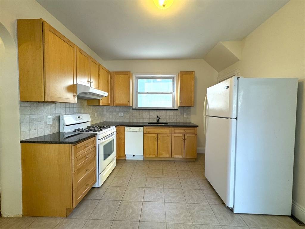 Somerville, MA 02144,43 Fairmount Ave #1