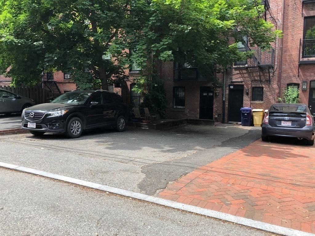 Boston, MA 02115,449 Beacon Street #Parking