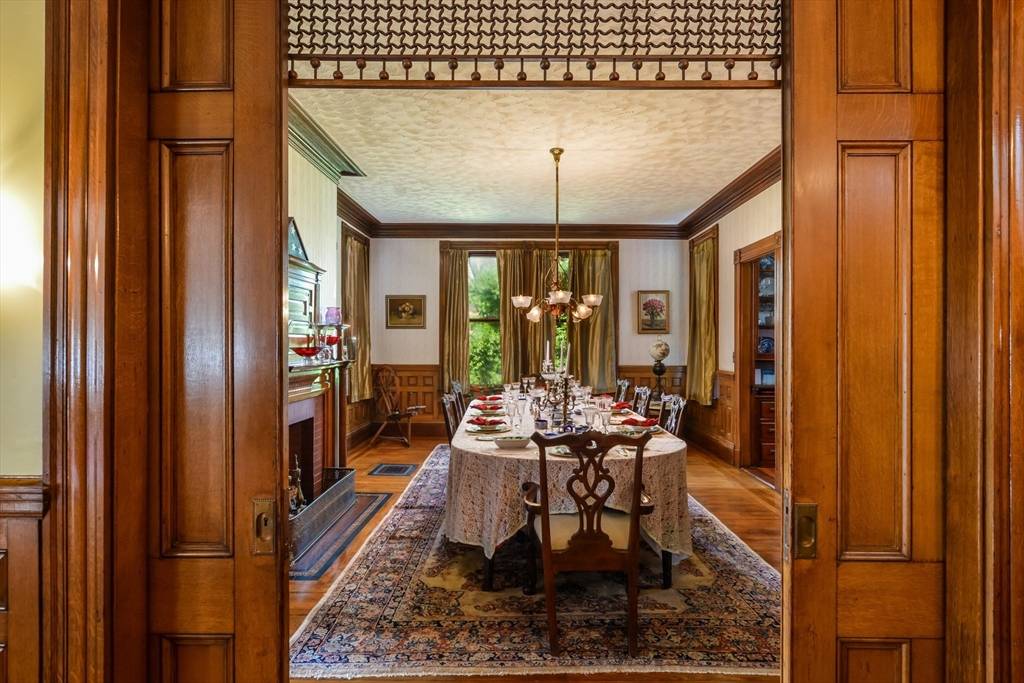 71 Hawthorn St New Bedford, MA 02740