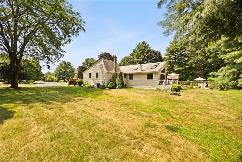 Bridgewater, MA 02324,35 Aberdeen Ln