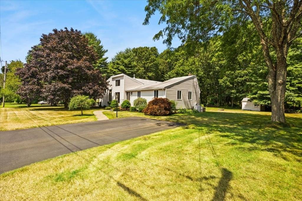 Bridgewater, MA 02324,35 Aberdeen Ln