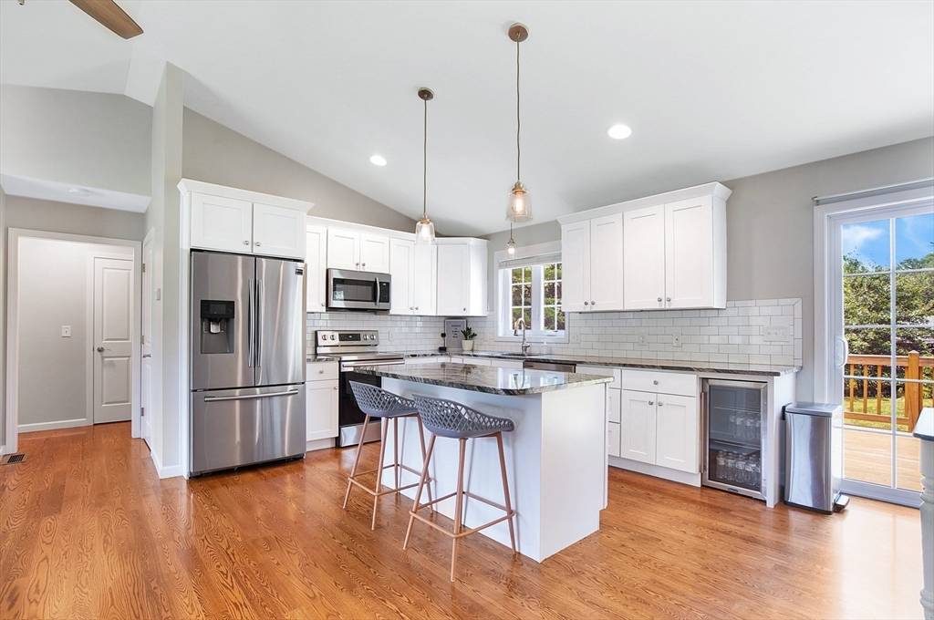 Belchertown, MA 01007,7 Old Enfield Rd
