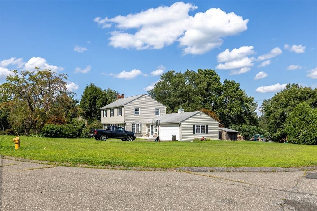 East Longmeadow, MA 01028,7 Scantic Drive