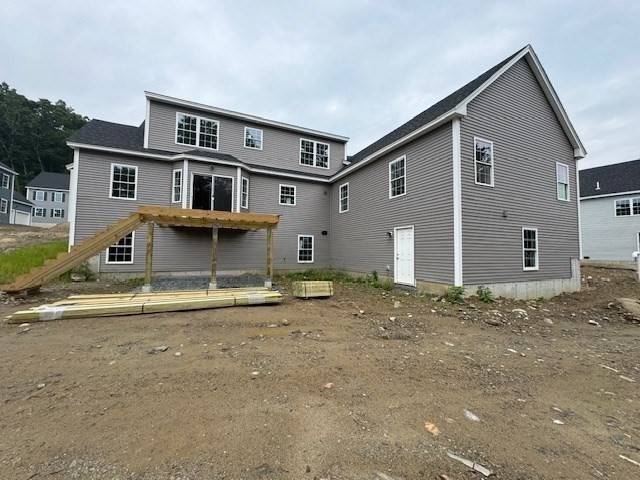 Harvard, MA 01451,11 Pine Hill Way