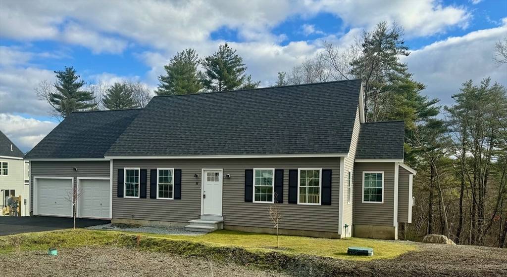 Harvard, MA 01451,11 Pine Hill Way