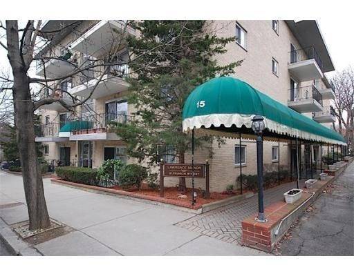 Brookline, MA 02446,15 Francis St #46