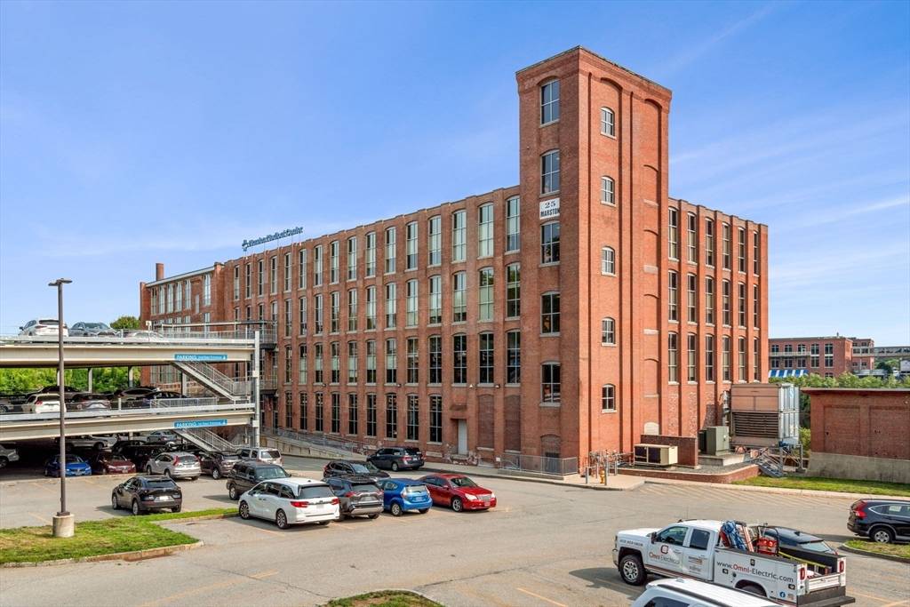 Lawrence, MA 01841,25 Marston Street #402