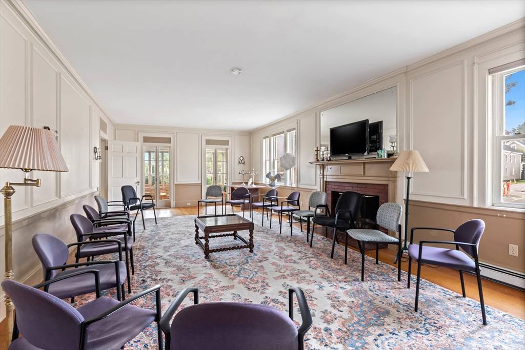 145 Main St Amesbury, MA 01913