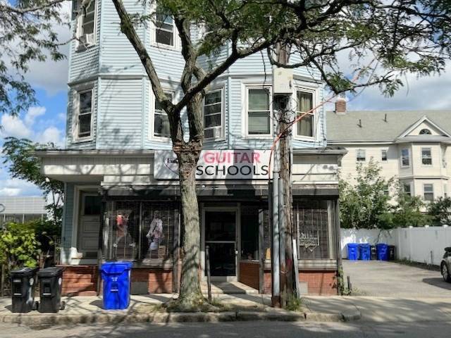 Brookline, MA 02445,146 Cypress Street #STORE