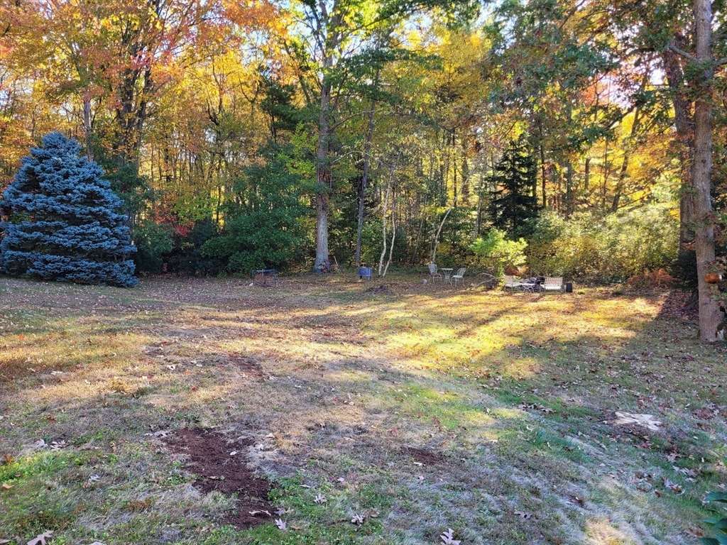 Upton, MA 01568,25 Hopkinton Road #A