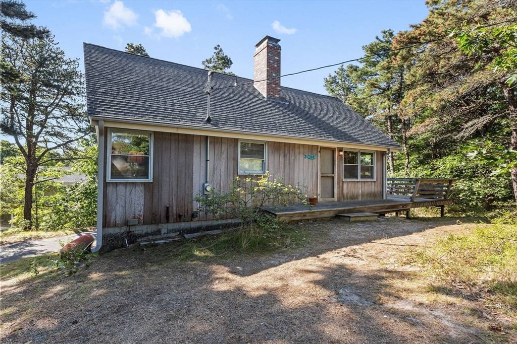 Wellfleet, MA 02667,100 Cove View Rd