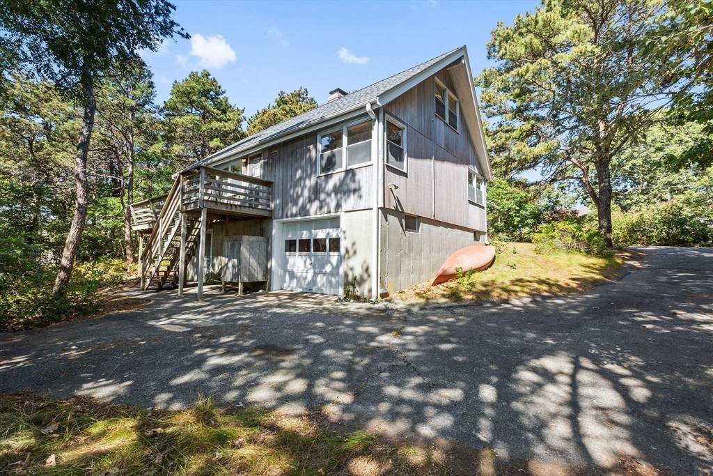 Wellfleet, MA 02667,100 Cove View Rd