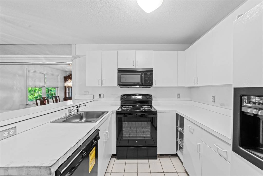 Waltham, MA 02452,333 Bishops Forest Drive #333