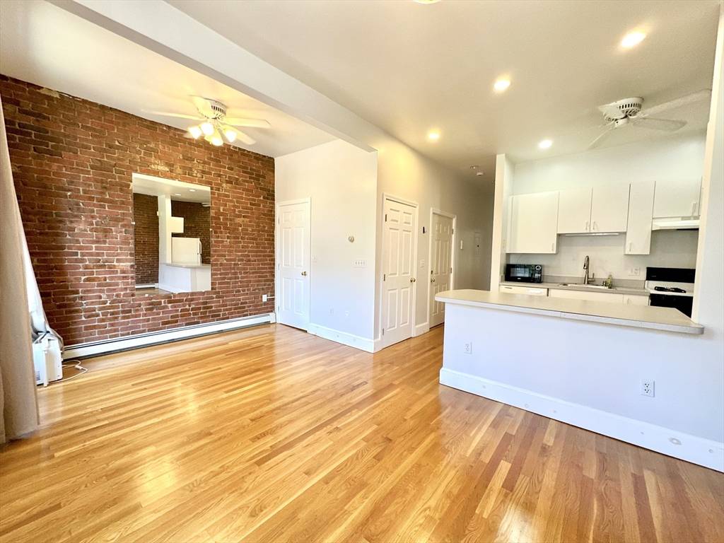 Boston, MA 02118,802 Tremont #2