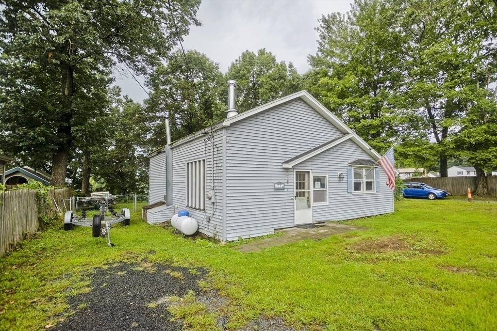 Southwick, MA 01077,109 N Lake Ave