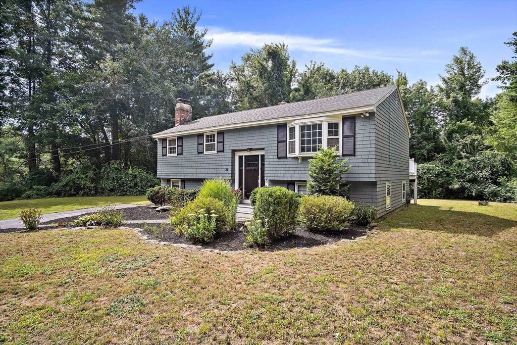 Tyngsborough, MA 01879,34 Christine Ave