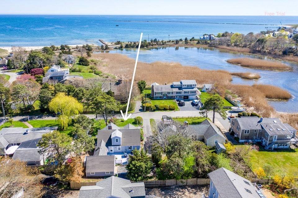 Barnstable, MA 02601,64 Studley Rd