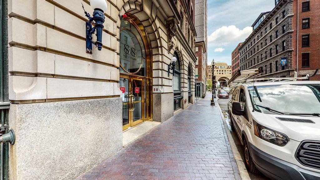 Boston, MA 02110,88 Broad St #Bsmt