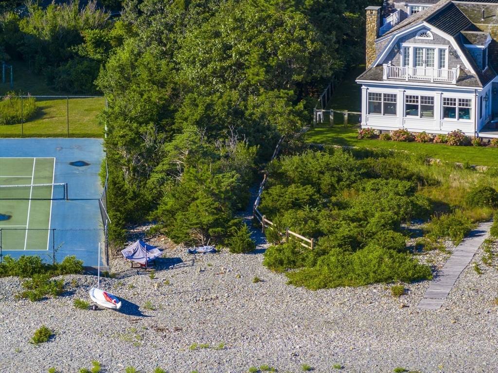 32 Lothrop Lane Cohasset, MA 02025